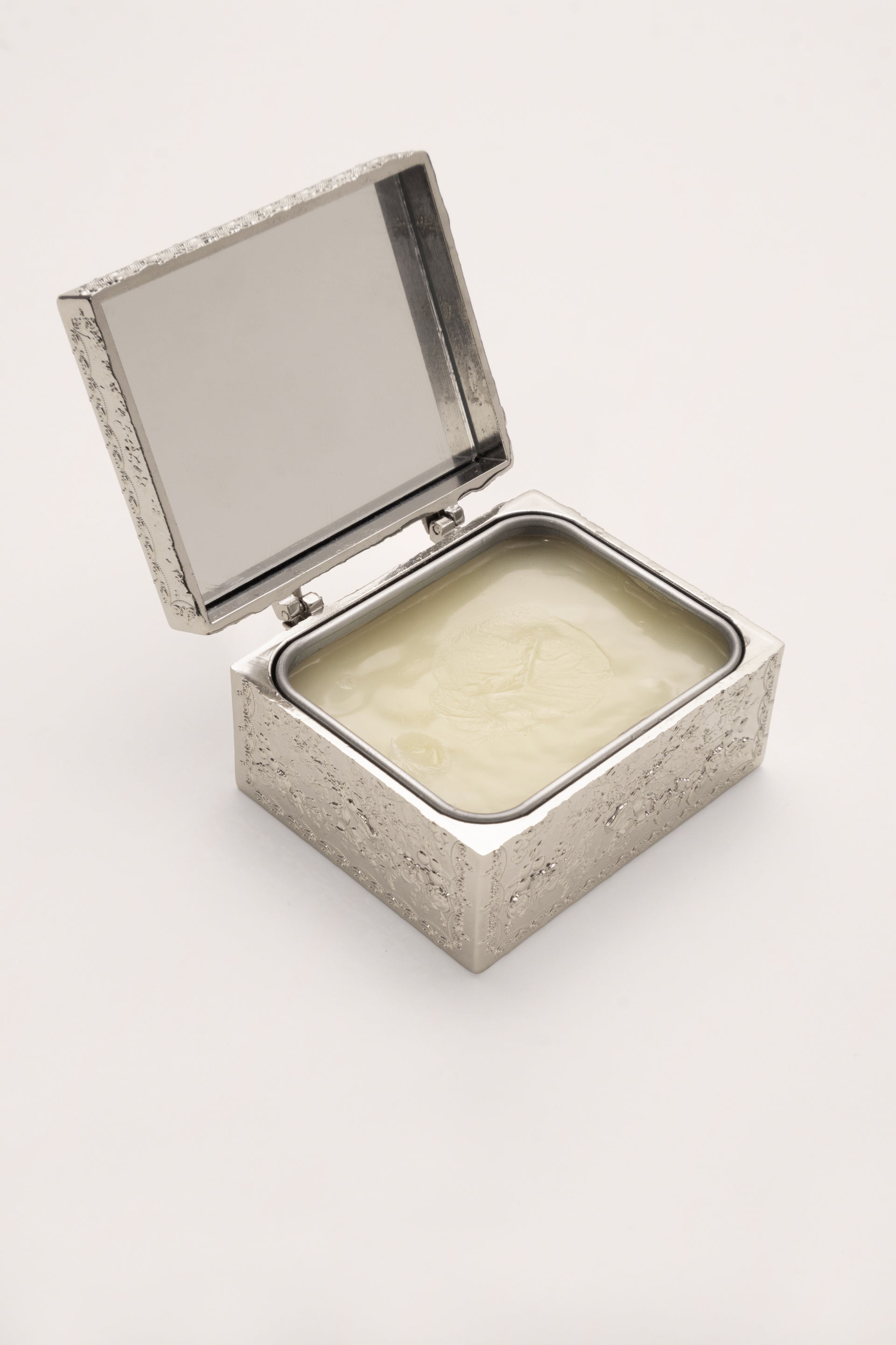 Nipple Snuff